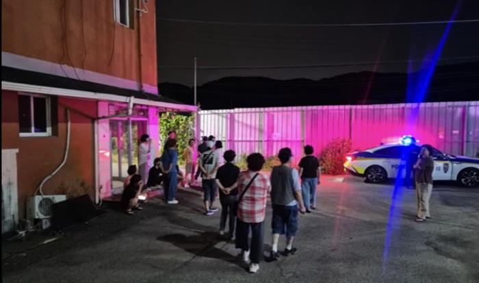 거구수직(去後袖炙)"떠난 후에도 은혜가 남는다"와 계왕개래(繼往開來)"지난 유산을 이어받아 미래의 길을 연다"